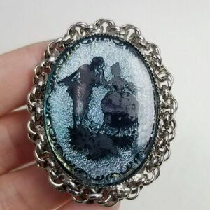 Vintage Silhouette Couple Oval Glass Cabochon Brooch Pendant, Blue, Silver Tone
